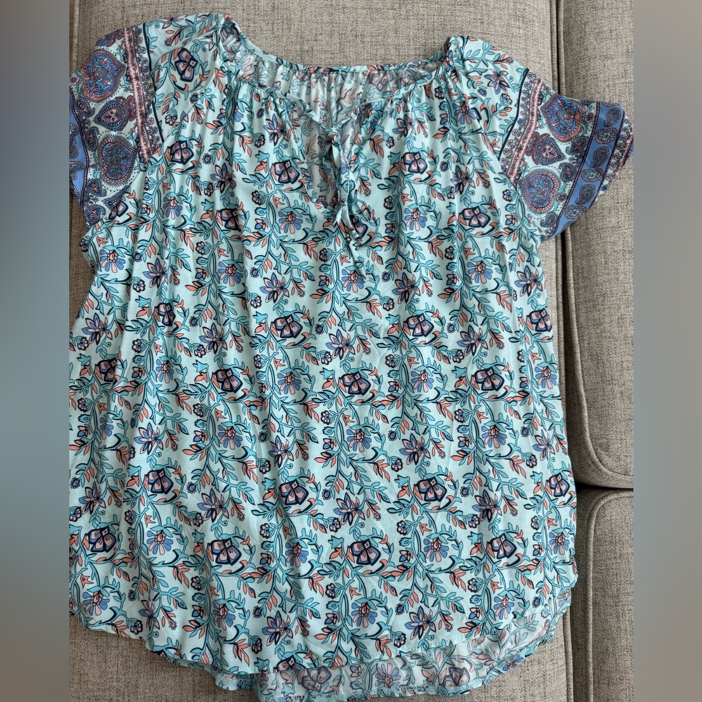 SHEIN Blue Floral Top